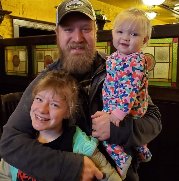 Profile Picture of Erik Mueller (@elmueller120) on Poshmark