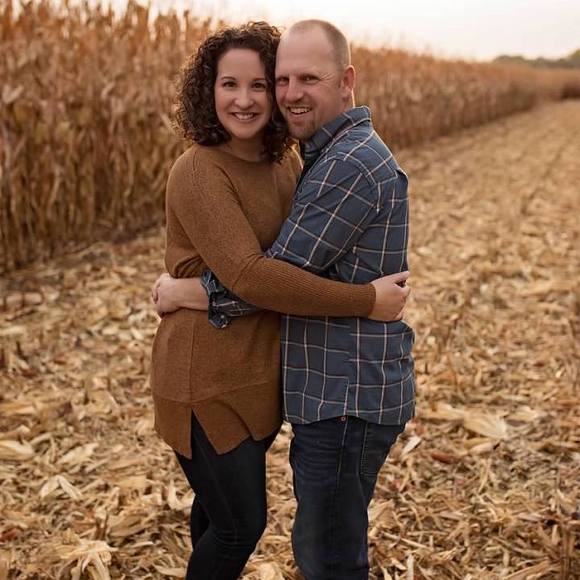 Profile Picture of Ann Schultz (@annschultz_88) on Poshmark