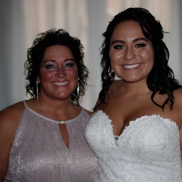 Profile Picture of Julie Seffrood (@thompsontas2) on Poshmark