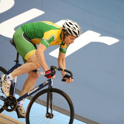 Profile Picture of Adrian Leach (@Adyleach) on Twitter