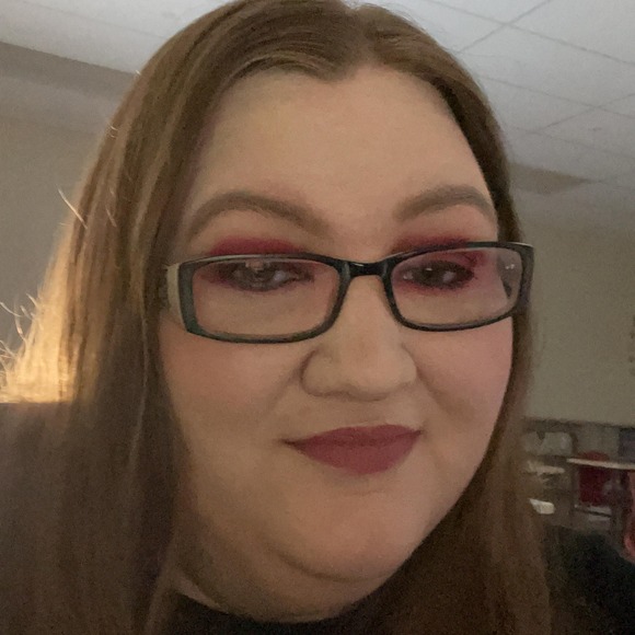 Profile Picture of Jillian Schaffer (@alterangirl) on Poshmark