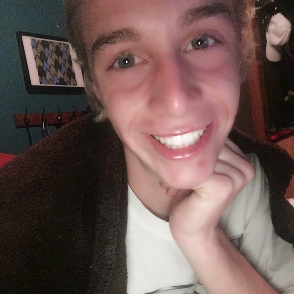 Profile Picture of Nathan Allison (@nathanallison) on Poshmark