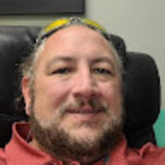 Profile Picture of Joe Ferrell (@bigjoeferrell) on Poshmark