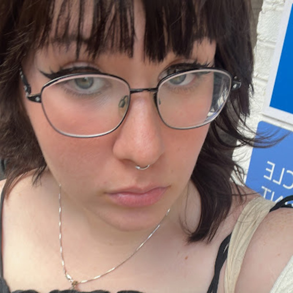 Profile Picture of Kaitlyn Cieszynski (@sophrosye) on Poshmark