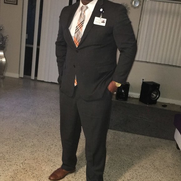 Profile Picture of Dominique Stewart (@domjr1307) on Poshmark