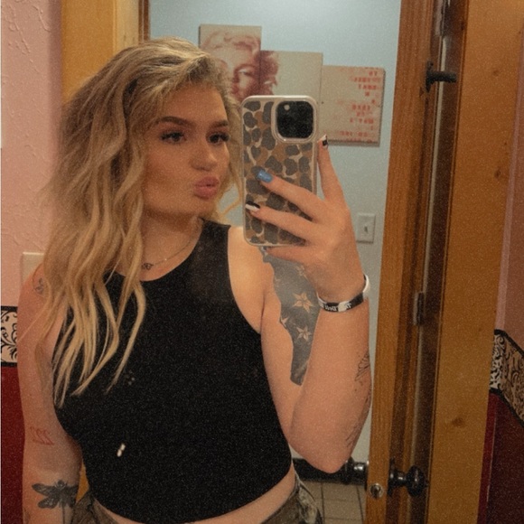 Profile Picture of Sydney Norling (@sydneynorling2) on Poshmark