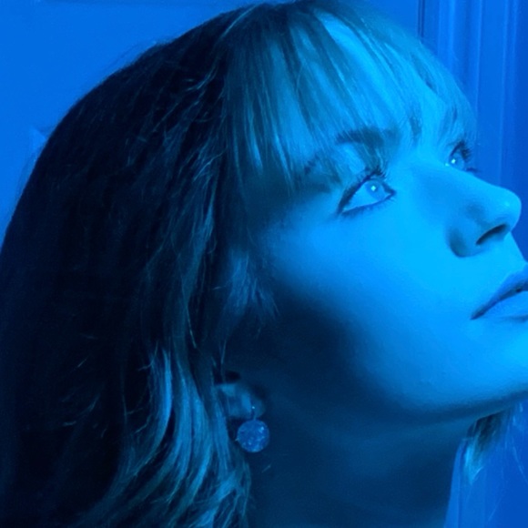 Profile Picture of Isabelle Deady (@isabelledeady) on Poshmark