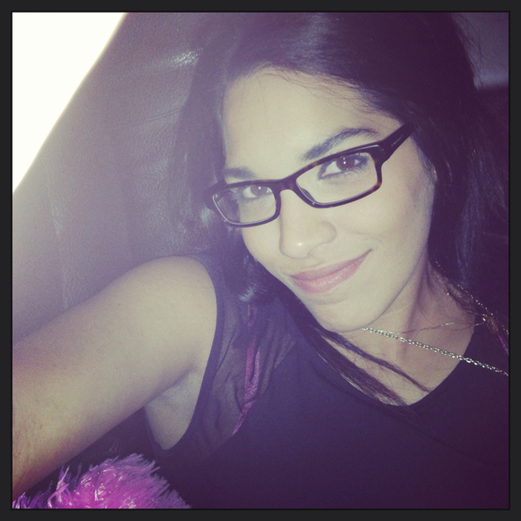 Zoe Lopez - Poshmark Profile Picture of Zoe Lopez (@zlopez29) on Poshmark