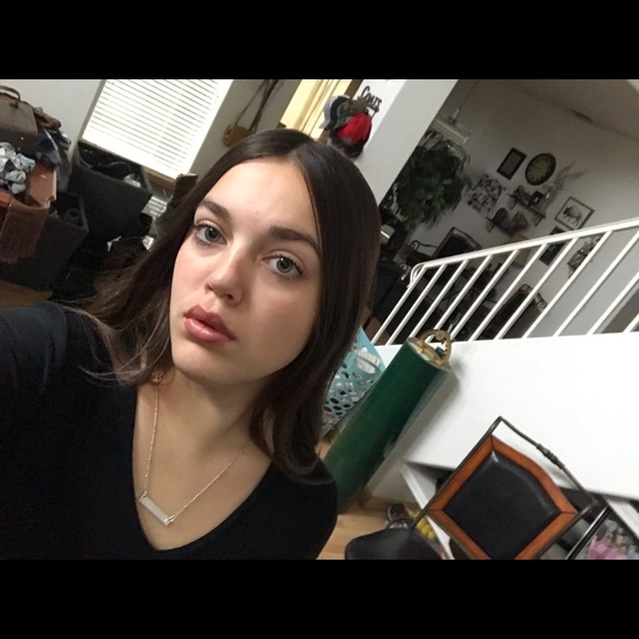 Alexa Wade - Poshmark Profile Picture of Alexa Wade (@alexajwade) on Poshmark