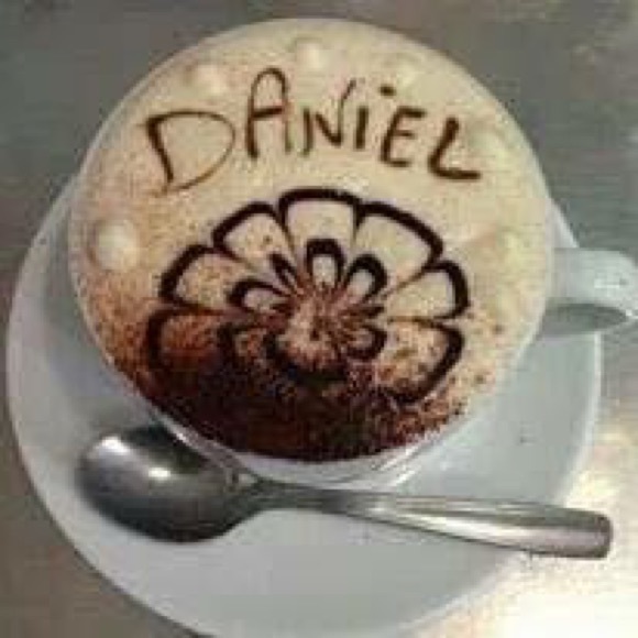 Profile Picture of Daniel Tafesse (@danielltafesse) on Poshmark