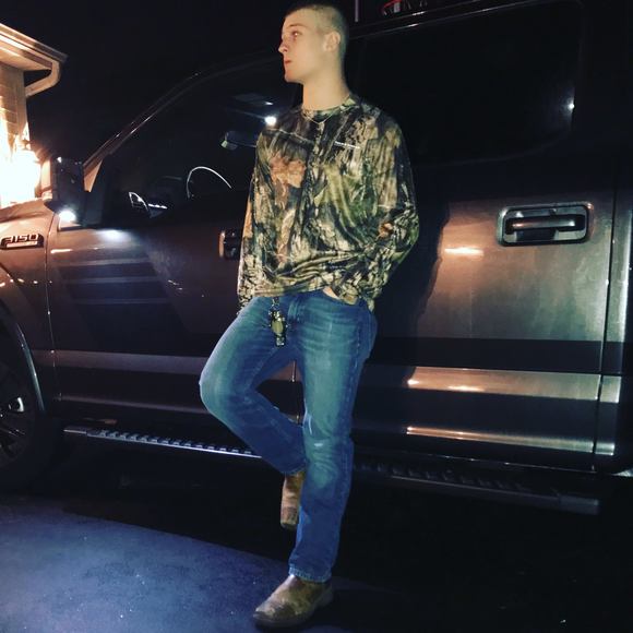 Profile Picture of Mike Bulanda (@bulanda0317) on Poshmark