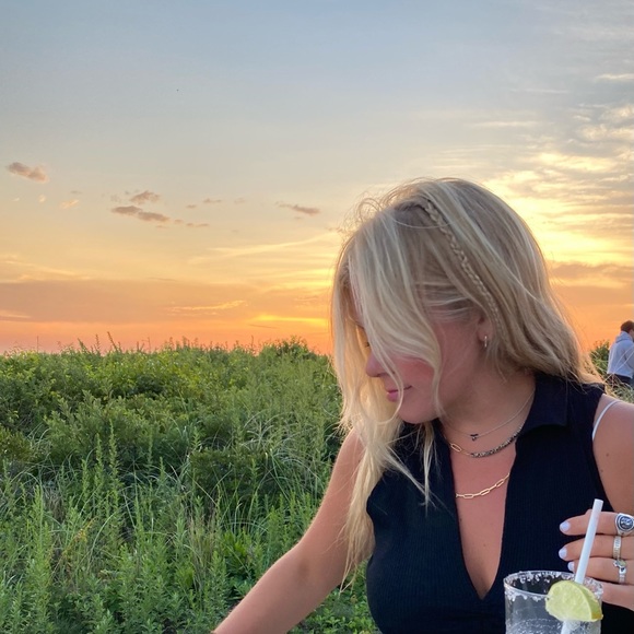 Profile Picture of Katelyn Piotrowicz (@kpiotrowicz) on Poshmark