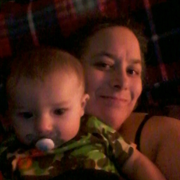 Stephanie Streeper - Poshmark Profile Picture of Stephanie Streeper (@stephluvschad) on Poshmark