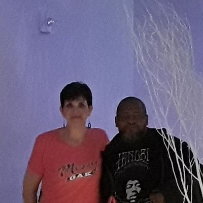 Profile Picture of Paula Bowser (@pmbowser) on Twitter