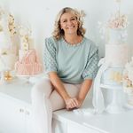 Profile Picture of Hayley | Wedding Cake Designer (@hayleyelizabethcakedesign) on Instagram