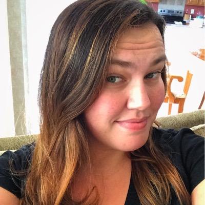 Profile Picture of Anna Dobbs (@AnnaElizabeth58) on Twitter