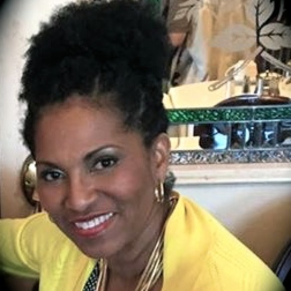 Profile Picture of Sharon Hinkson (@shinkson1) on Poshmark