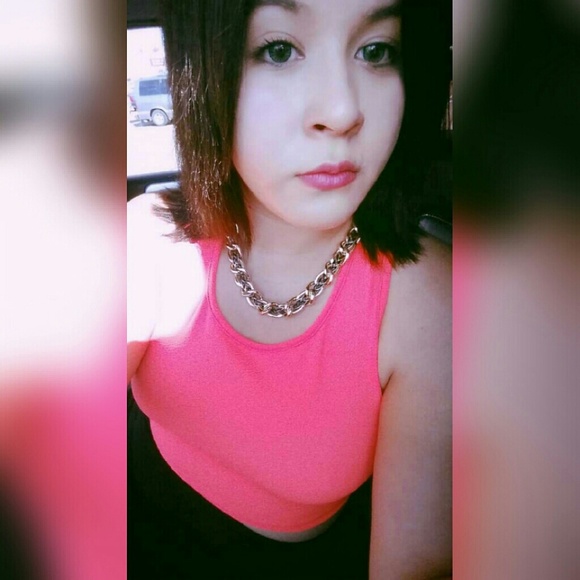 Profile Picture of Yesenia Cabrera (@justswaq_nofaqs) on Poshmark