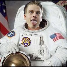Profile Picture of Joe Burrow Space Cadet (@BurrowCadet) on Twitter