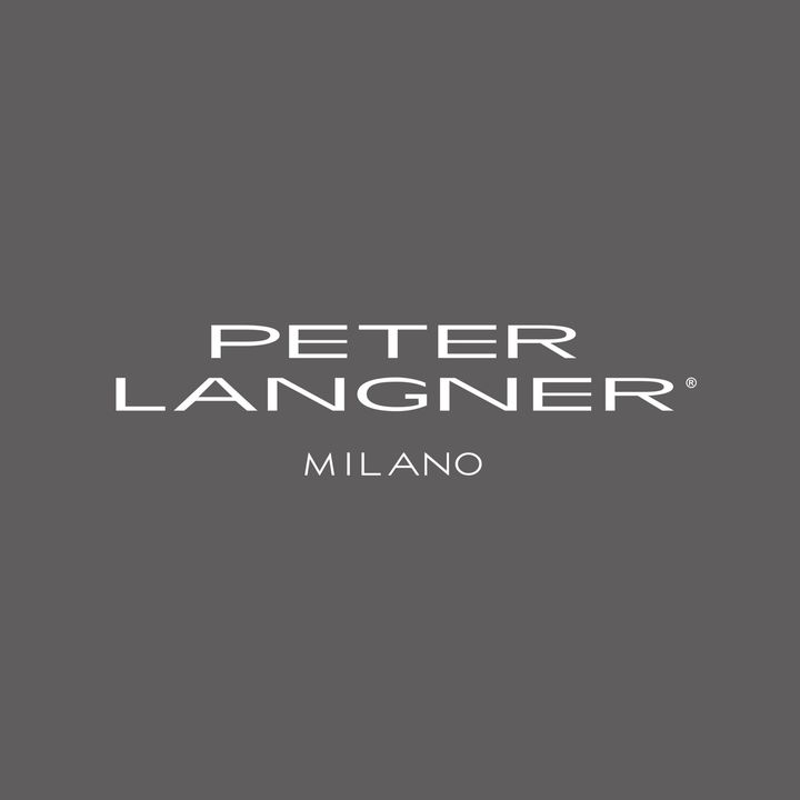 Profile Picture of peterlangnercouture (@peterlangnercouture) on Tiktok