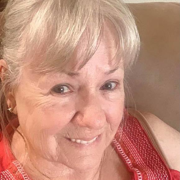 Profile Picture of Shirley Moyer-tucker (@shirleymoyer211) on Poshmark