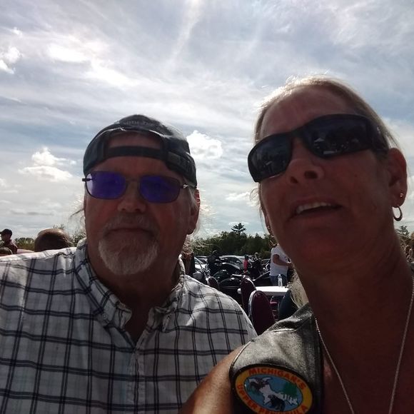 Profile Picture of Debbie Hopp (@hiphop6415) on Poshmark