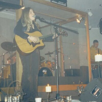 Profile Picture of Becki Buescher (@DrBeckiJ) on Twitter