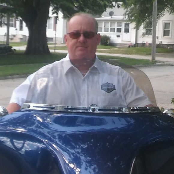 Profile Picture of Steve Whalen (@stevewhalen) on Poshmark