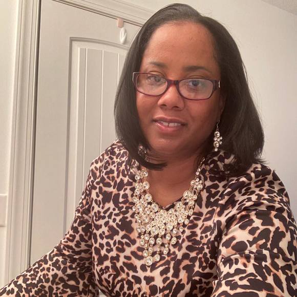 Profile Picture of Ginger Gore (@gingore) on Poshmark