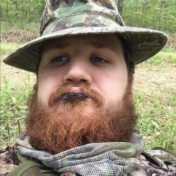 Profile Picture of Josh Stromatt (@stromatt) on Poshmark