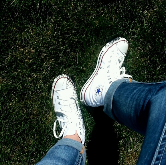 Profile Picture of ! b Asells (@basells) on Poshmark