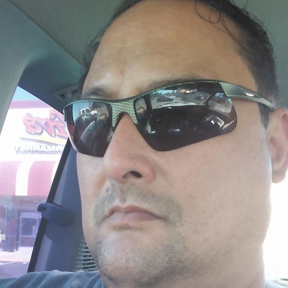 Profile Picture of Carl Carlson (@carl_carlson) on Poshmark