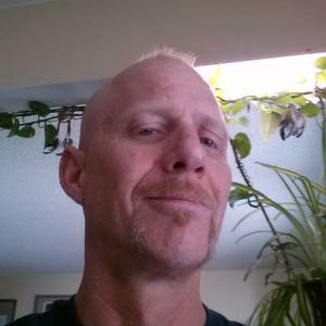 Profile Picture of Robert Scheel (@maddragonman68) on Twitter