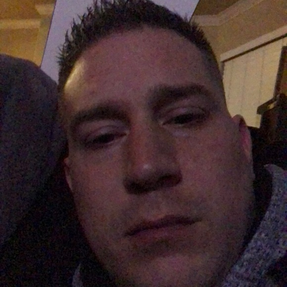 Profile Picture of Jared Mayhugh (@jaredmayhugh) on Poshmark