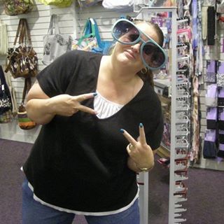 Juli Hoffmaster - Facebook Profile Picture of Juli Hoffmaster (@juli.hoffmaster) on Facebook