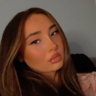 Profile Picture of Isabelle Powell (@Isabell18927525) on Twitter