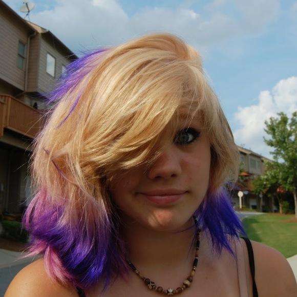 Faith Wallenstein - Poshmark Profile Picture of Faith Wallenstein (@faithwalle) on Poshmark