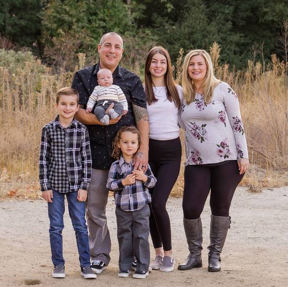 Profile Picture of Crystal Bennett (@crysbennett59) on Poshmark