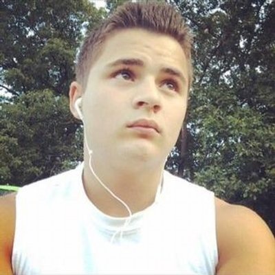 Profile Picture of David (@DavidRozen4) on Twitter