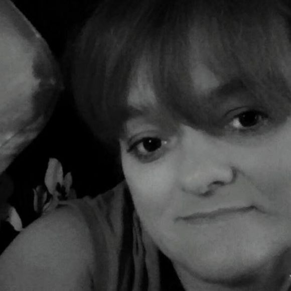 Vonda Leab - Poshmark Profile Picture of Vonda Leab (@vonda74) on Poshmark