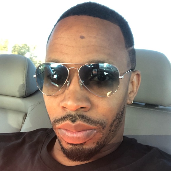 Profile Picture of Daniel Brooks (@danielbrooks426) on Poshmark