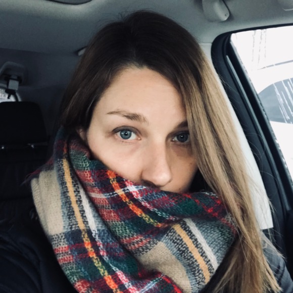 Profile Picture of Alexandra Harrison (@alexandrahar876) on Poshmark