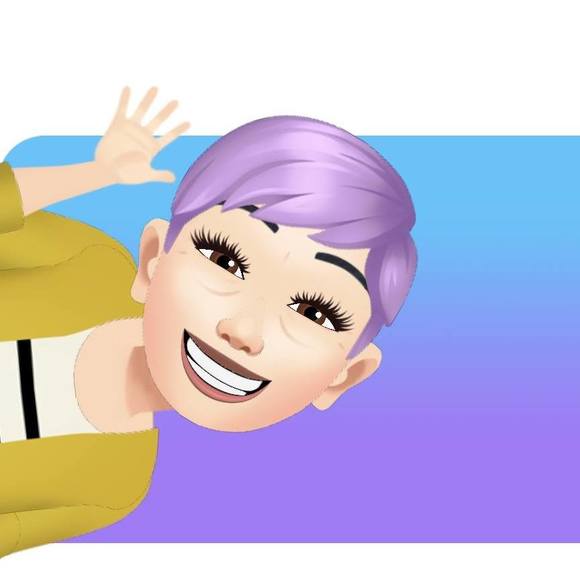 Profile Picture of Catherine Gonzalez (@marinamsantos) on Poshmark