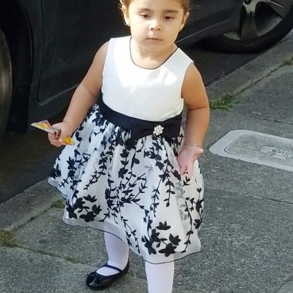 Profile Picture of Ruby Bolaños (@camila1394) on Poshmark