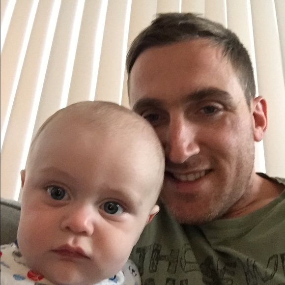 Profile Picture of David Doty (@davidd619) on Poshmark