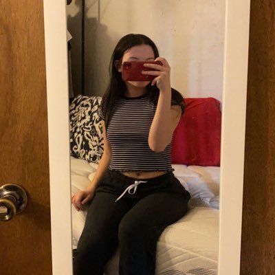 Profile Picture of Kaylin (@_kaylinlambert) on Twitter