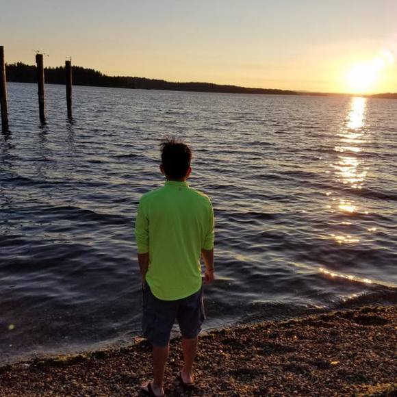 Profile Picture of Nick Staiger (@nwstaiger) on Poshmark