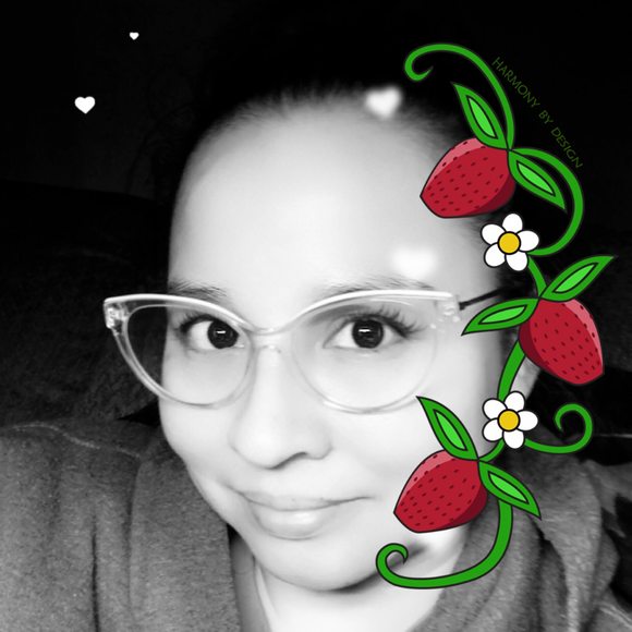 Profile Picture of Carla Marshall (@mae) on Poshmark