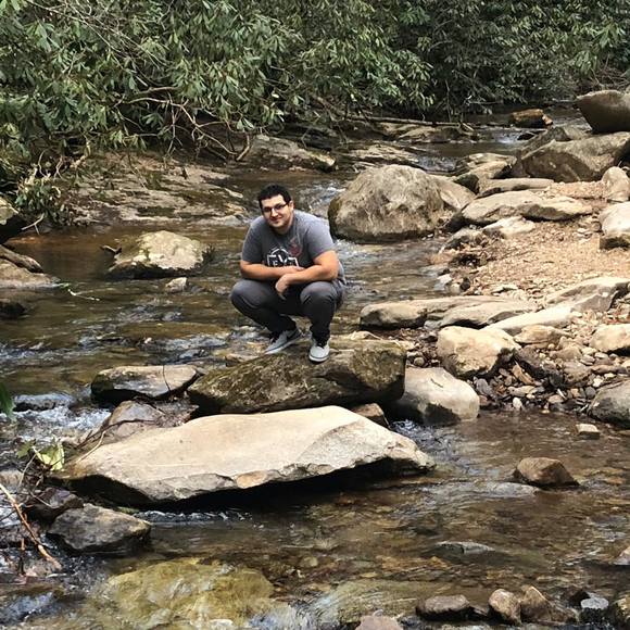 Profile Picture of Nijaz Ramic (@ramic96) on Poshmark