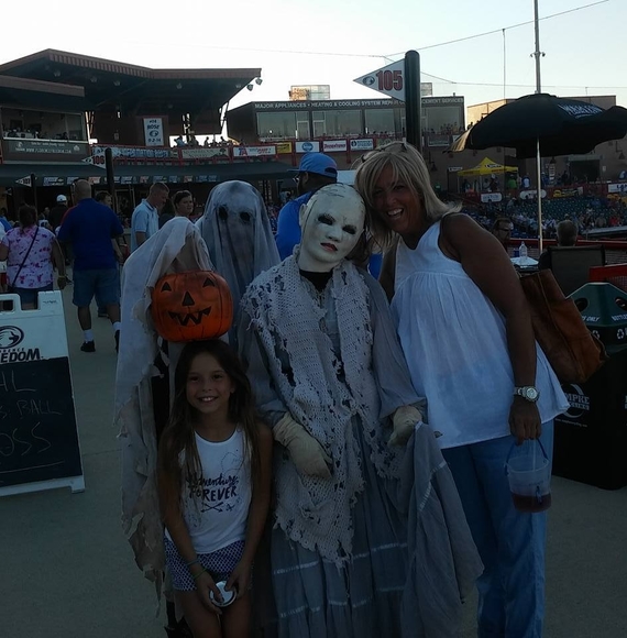 Profile Picture of Laurie Moore (@bonner99) on Poshmark